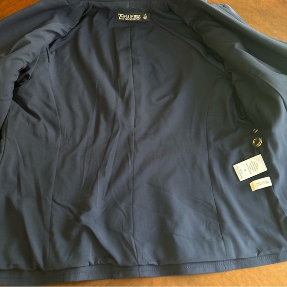 New York and Company | 7th Avenue Two-Button Blazer - Picture 7 of 8